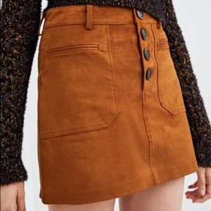 Zara Suede button skirt